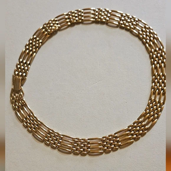 NAPIER Elegant Gold plated chocker Necklace - Picture 2 of 5